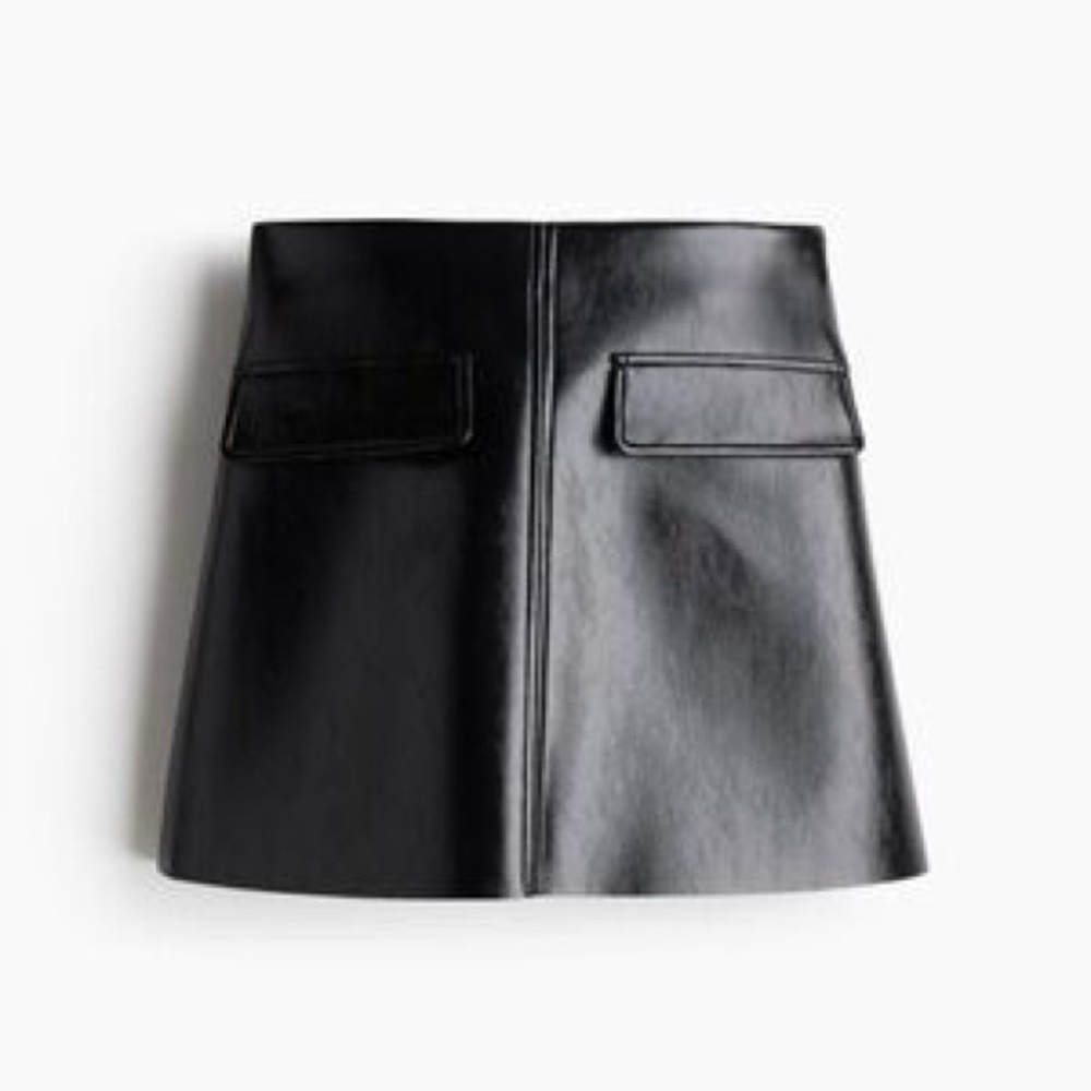 Hm AW Coated skirt NWT Black